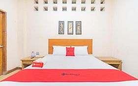 Reddoorz Plus @ Otista Garut